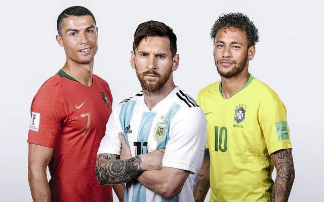 回归曼联后 C罗超梅西再成收入最高足球球员